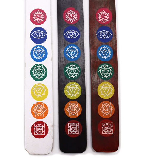 Porte-encens en bois avec disques de chakras colorés : blanc, noir et brun