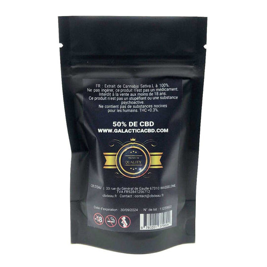 Pochon de résine CBD noir, face arrière avec informations et logo « 50% CBD ».