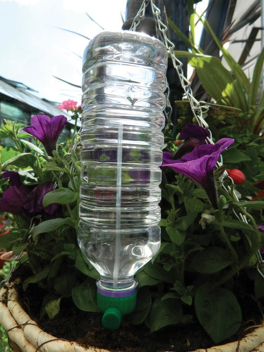 Goutteur réglable vert pour bouteille, jet diffusé, prêt pour arrosage des plantes
