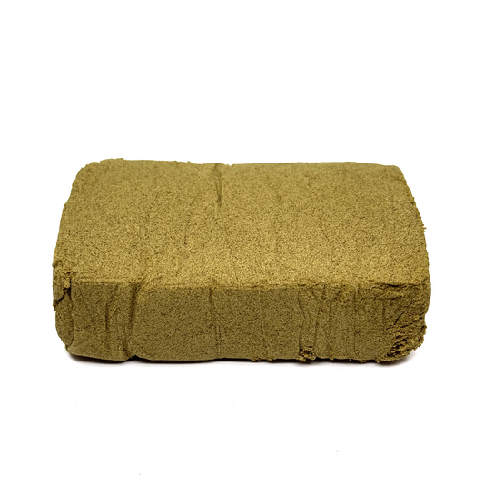 Bloc de résine CBD BELDIA vert olive, rectangulaire, texture granuleuse.