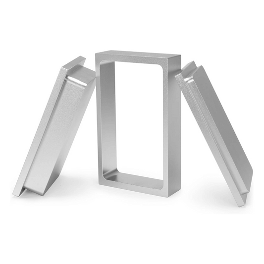 Moule prépresse rectangulaire en aluminium avec cadre et pièces latérales, finition argentée
