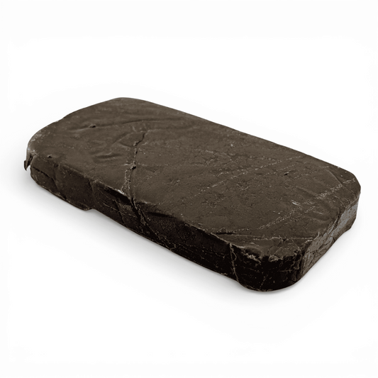 Bloc de résine CBD brun foncé, forme rectangulaire