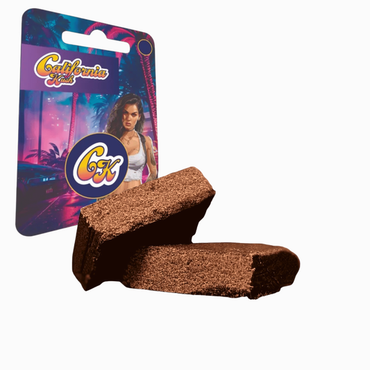 Deux morceaux de résine CBD brune, format barrette.