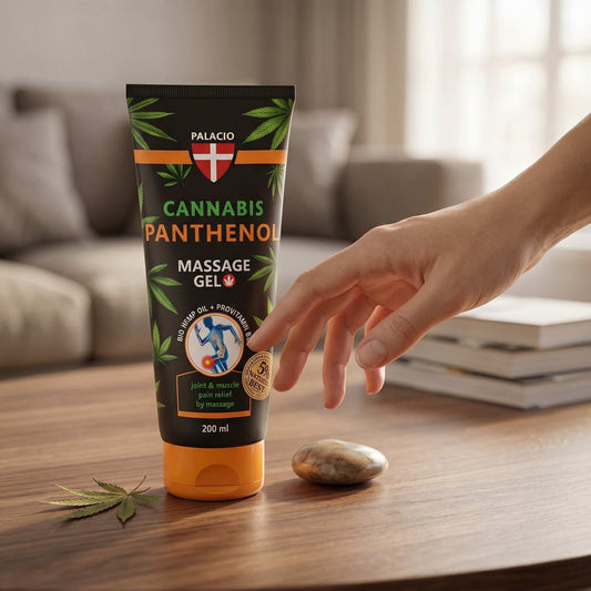 Gel de massage au chanvre et panthénol Palacio, tube 200 ml, main proche du produit.