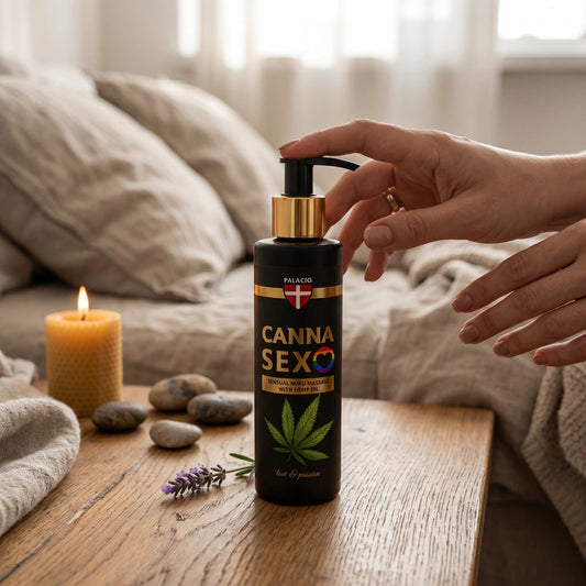 Flacon d’huile de massage au chanvre Cannasex Palacio, pompe dorée.