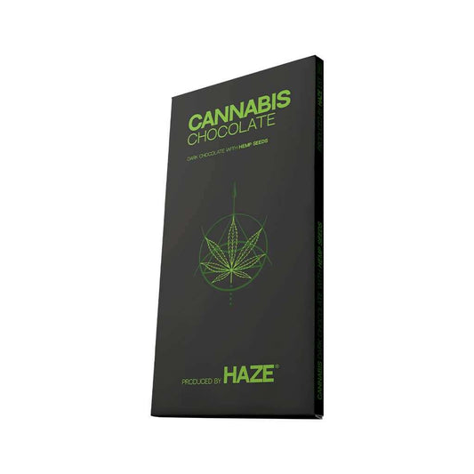 Boîte de chocolat noir au chanvre HAZE, emballage noir avec motif cannabis vert.